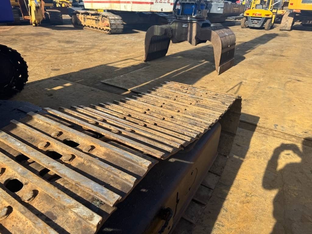 2004 Liebherr R924B EW Material Handler