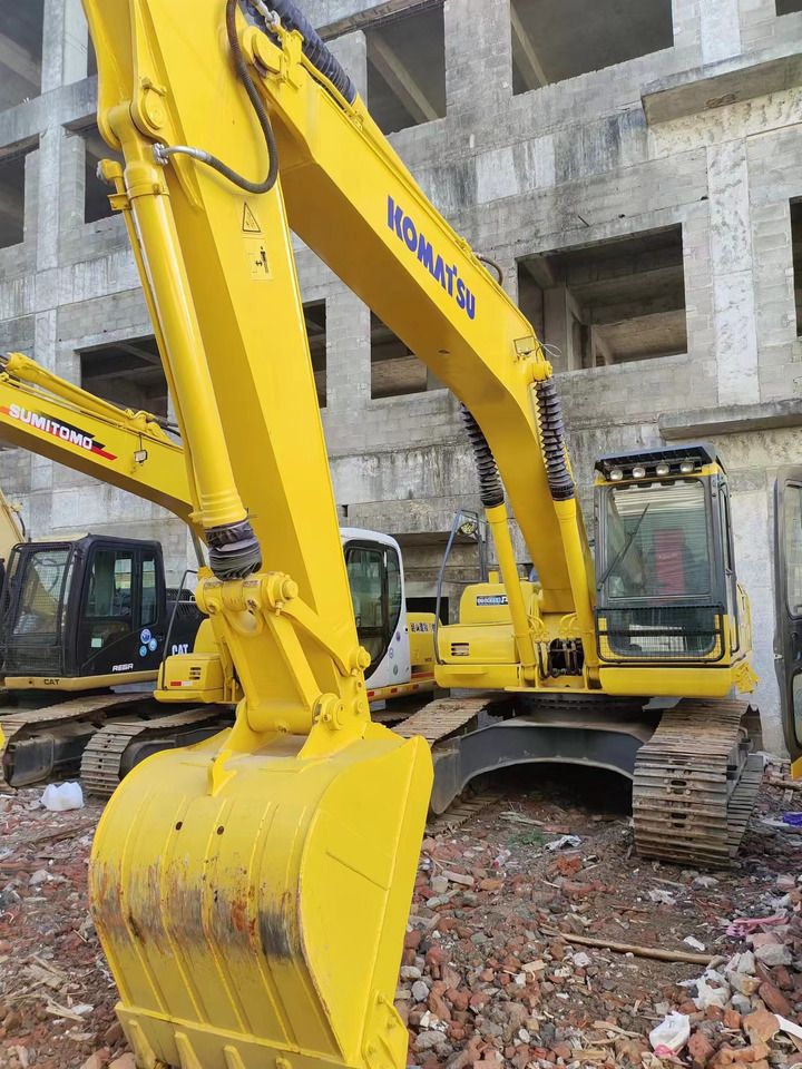 2018 Komatsu PC200-8 Crawler Excavator