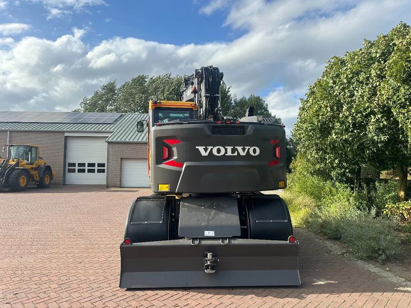 2025 Volvo EWR170E Wheel Excavator