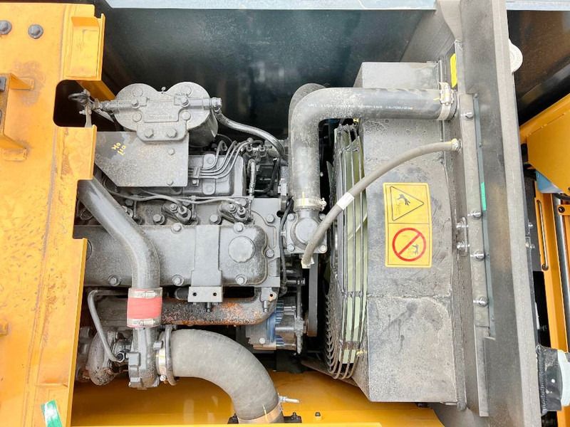 2025 Hyundai R140L Crawler Excavator