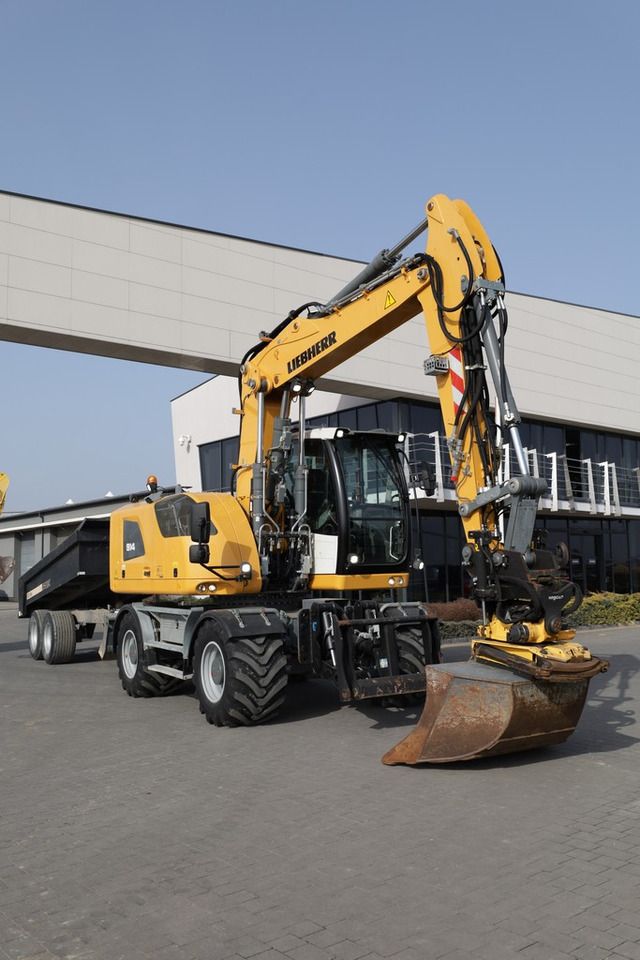 2017 Liebherr A914 LITRONIC Wheel Excavator