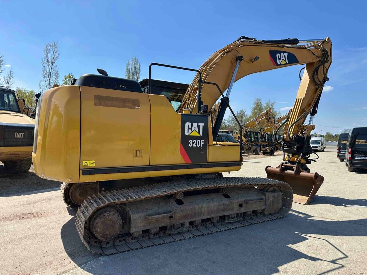2017 Caterpillar 320FL Crawler Excavator