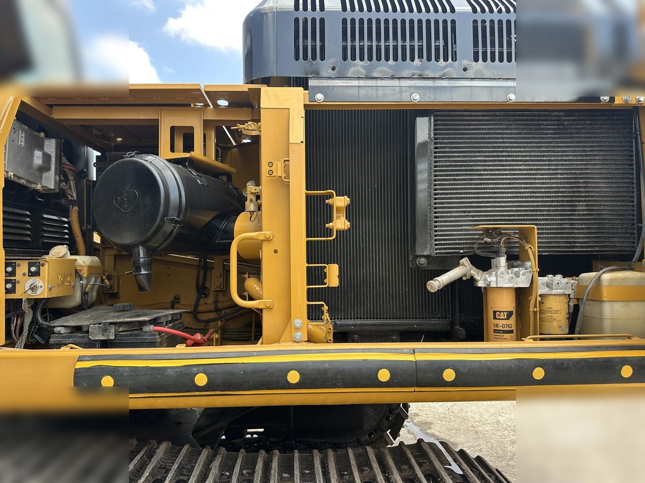 2022 Caterpillar 330D Crawler Excavator