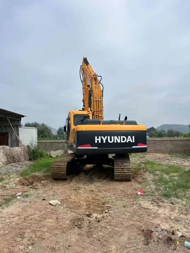 Hyundai R220LC-9 Crawler Excavator