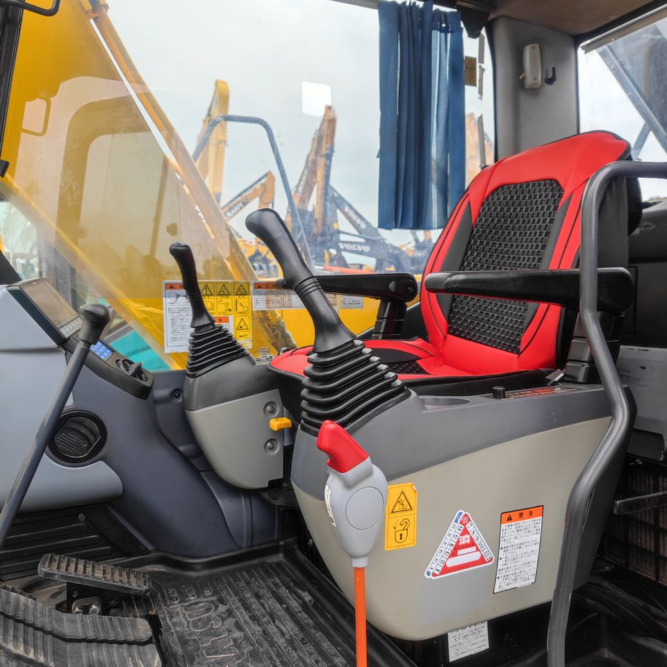 2023 Komatsu PC120-8 Crawler Excavator