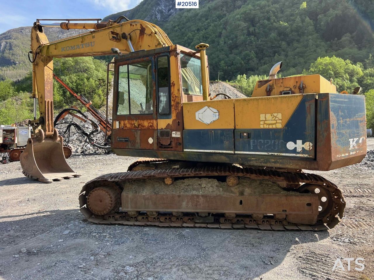 1998 Komatsu PC200-3 Crawler Excavator