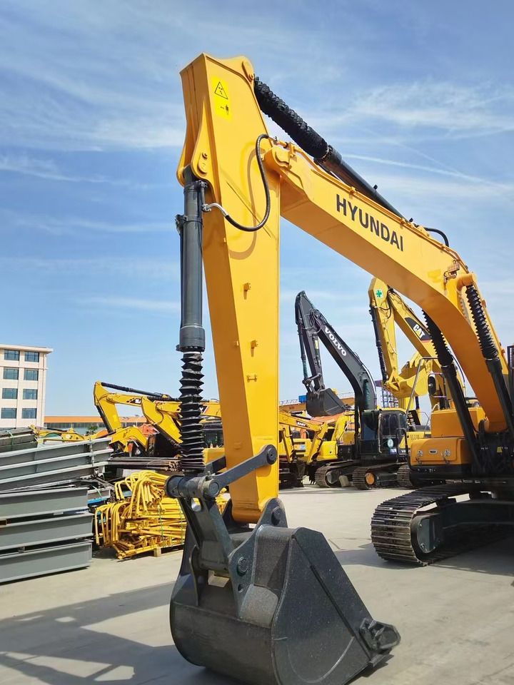 2023 Hyundai R220LC-9S Crawler Excavator