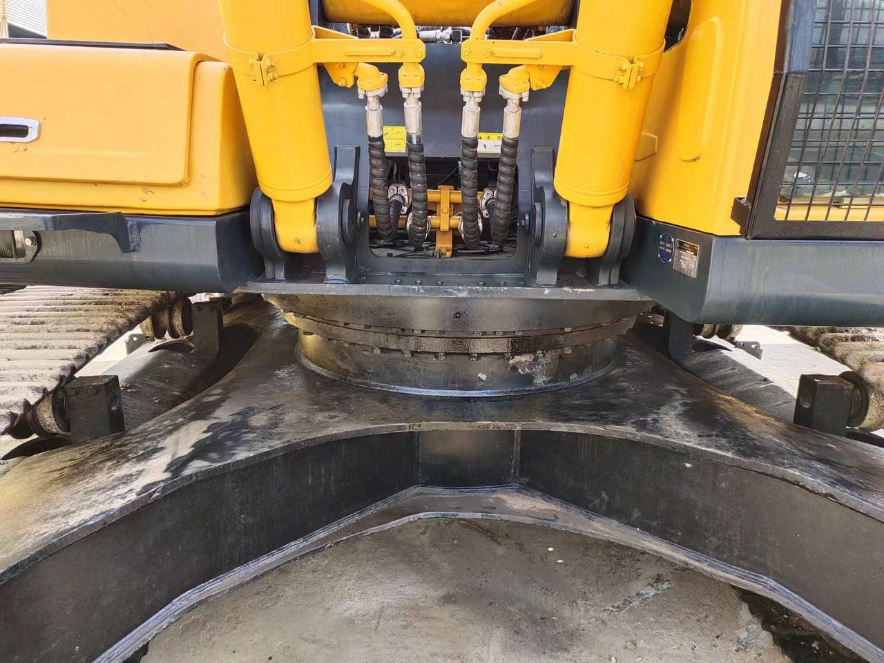 2018 Hyundai R385LC-9T Crawler Excavator