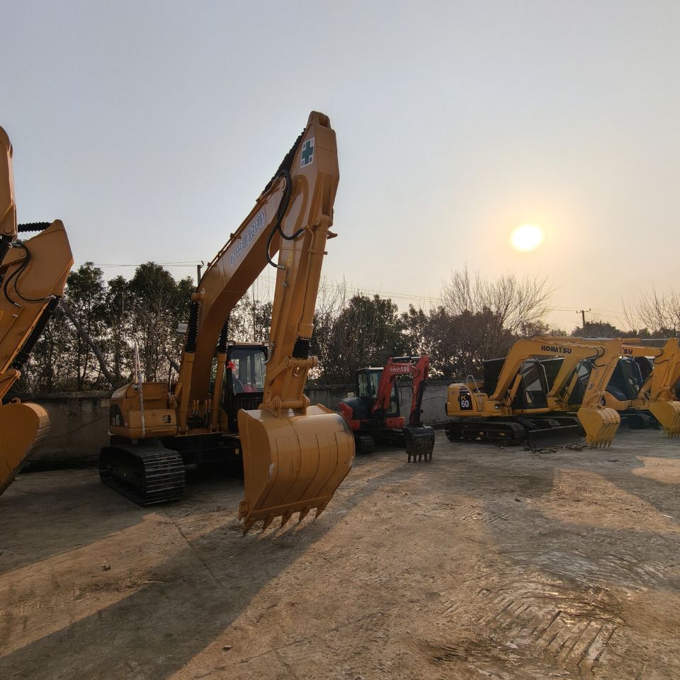 2023 Caterpillar 320CL Crawler Excavator