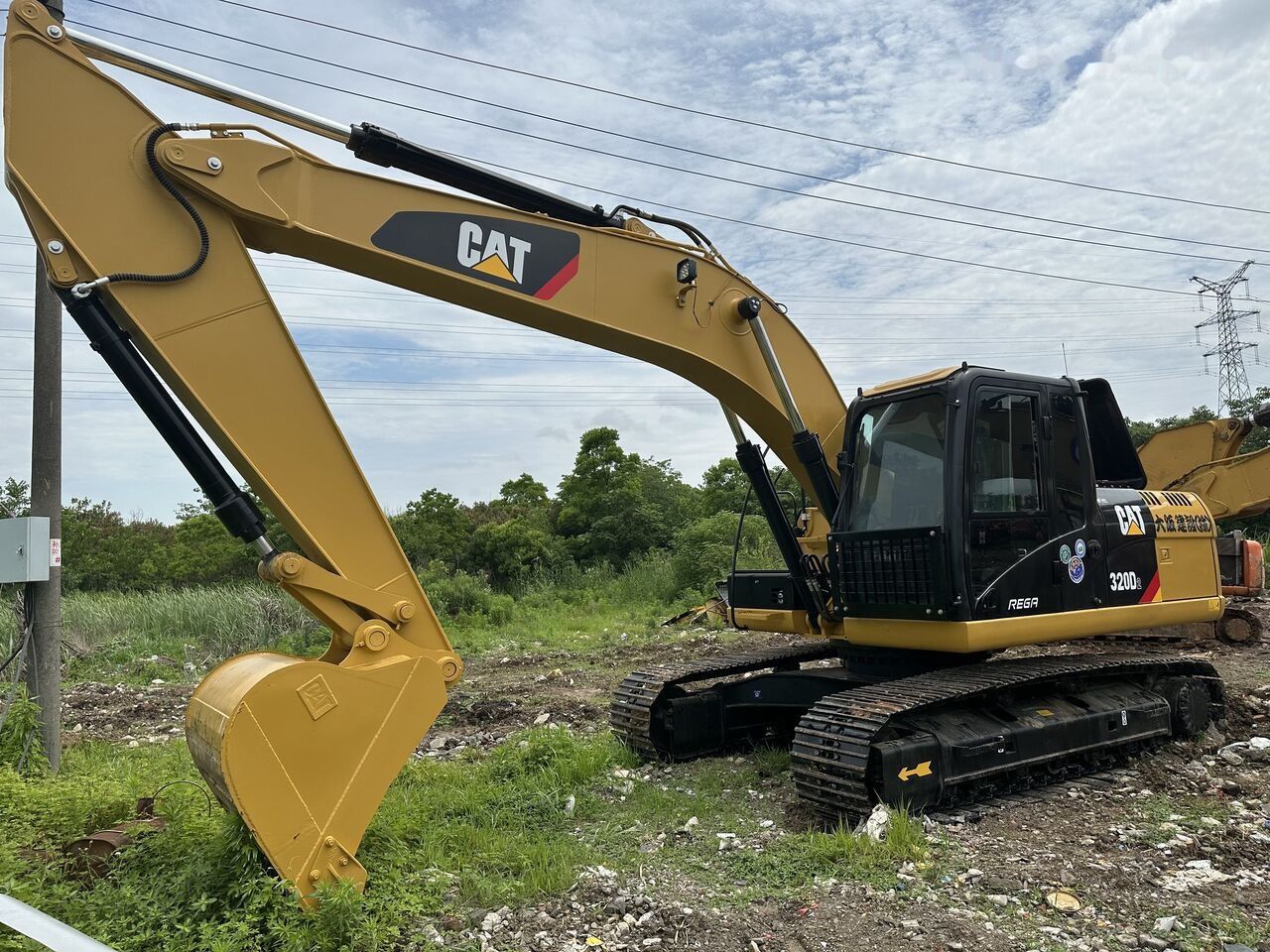 2021 Caterpillar 320D2 Crawler Excavator