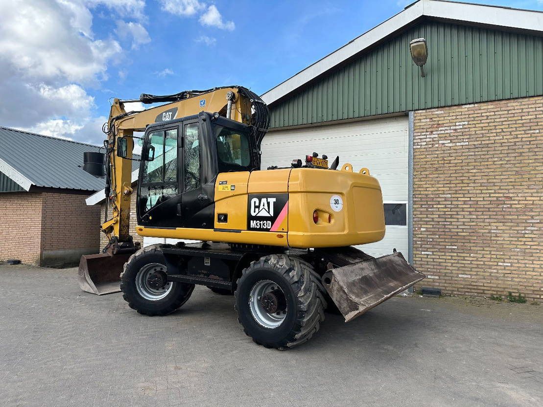 2011 Caterpillar M313D Wheel Excavator