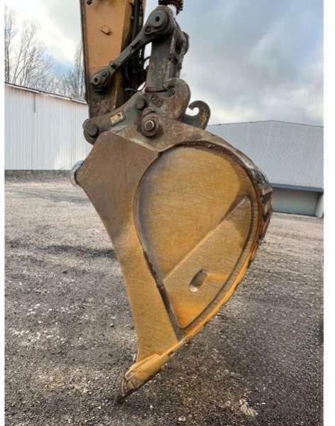 2013 Liebherr R936LC Crawler Excavator