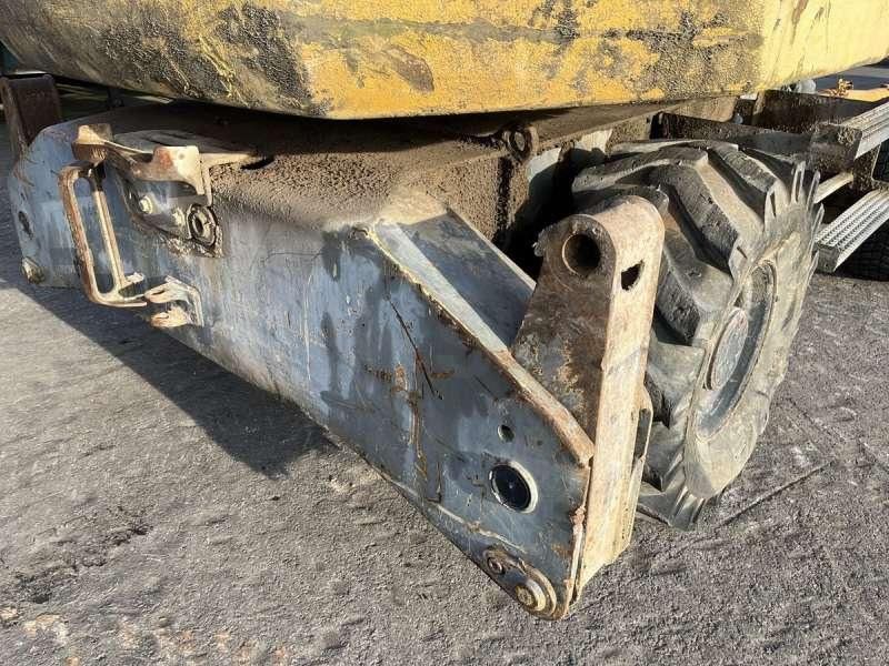 2000 Liebherr A316 Wheel Excavator