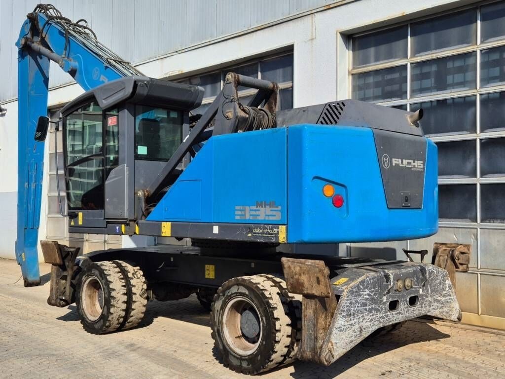 2017 Fuchs MHL335 F Material Handler