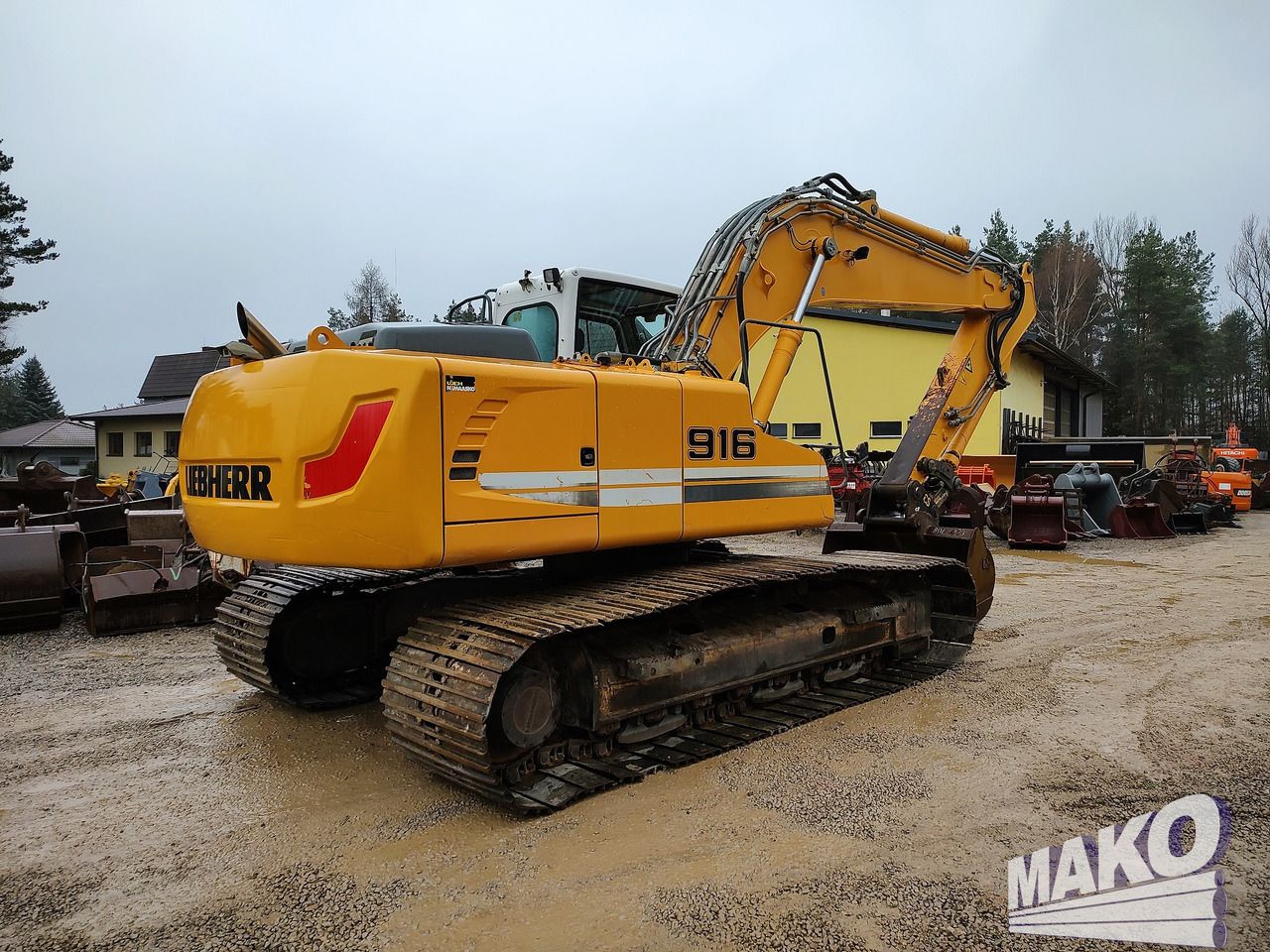 2011 Liebherr R916 LC Crawler Excavator