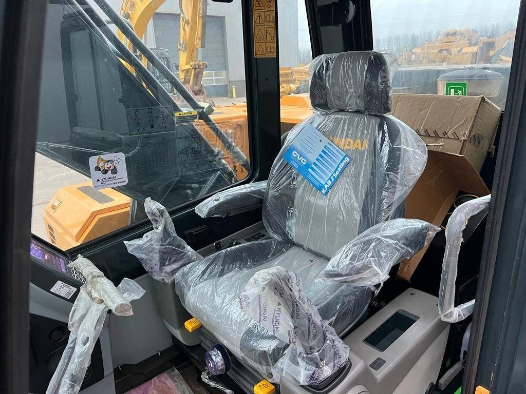 2025 Hyundai R210L Crawler Excavator