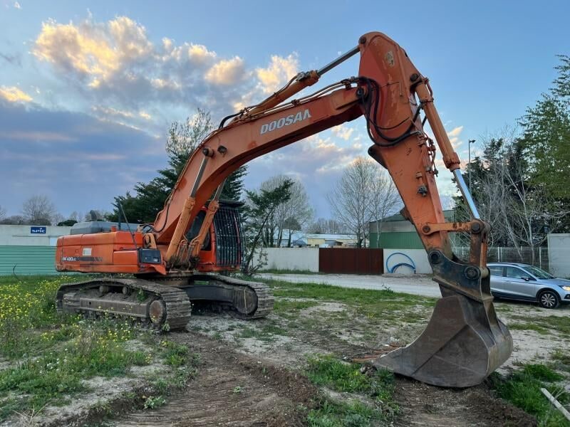 2009 Doosan DX420LC Crawler Excavator