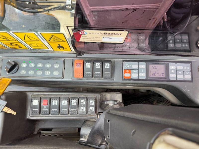 CAT M316D – Quick Coupler / Automatic Greasing (2011)