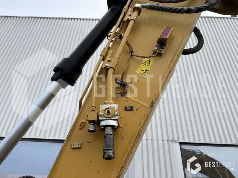 2015 Caterpillar 323EL Crawler Excavator