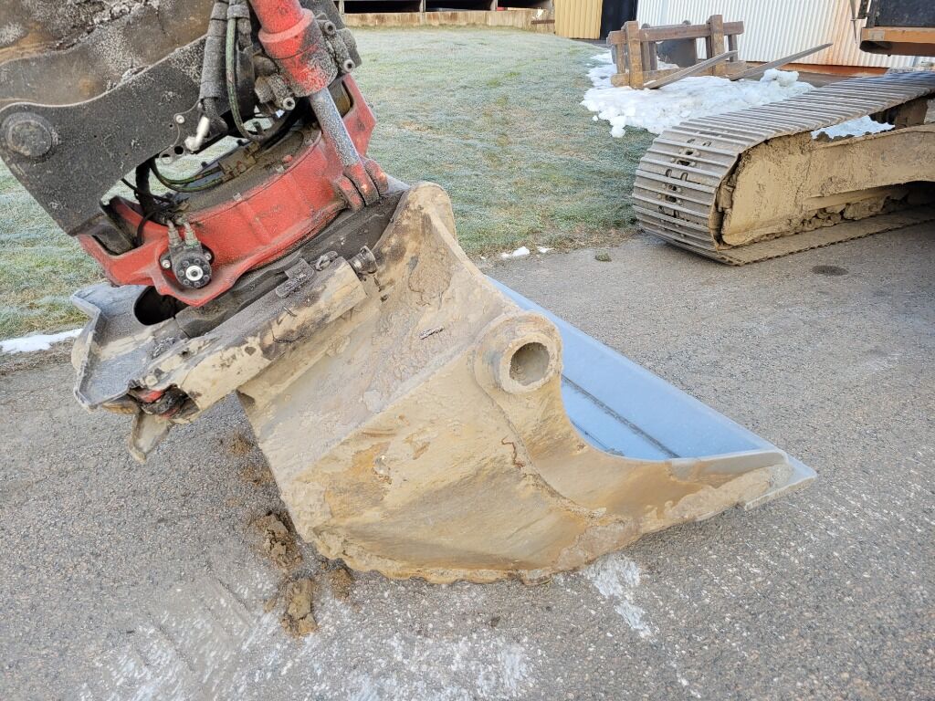 2015 CASE CX300D Crawler Excavator