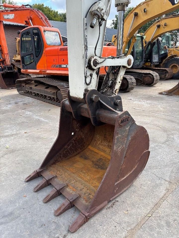 2013 Caterpillar 320E Crawler Excavator