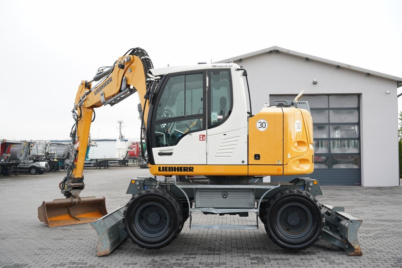2020 Liebherr 910 COMPACT LITRONIC Wheel Excavator