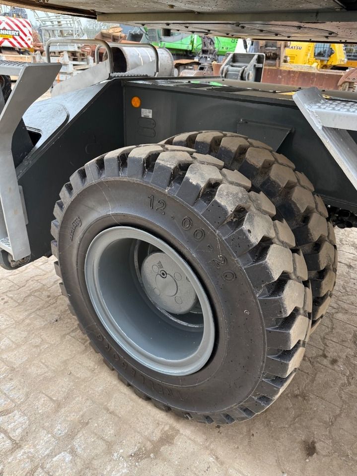 2022 Liebherr LH40 M Material Handler