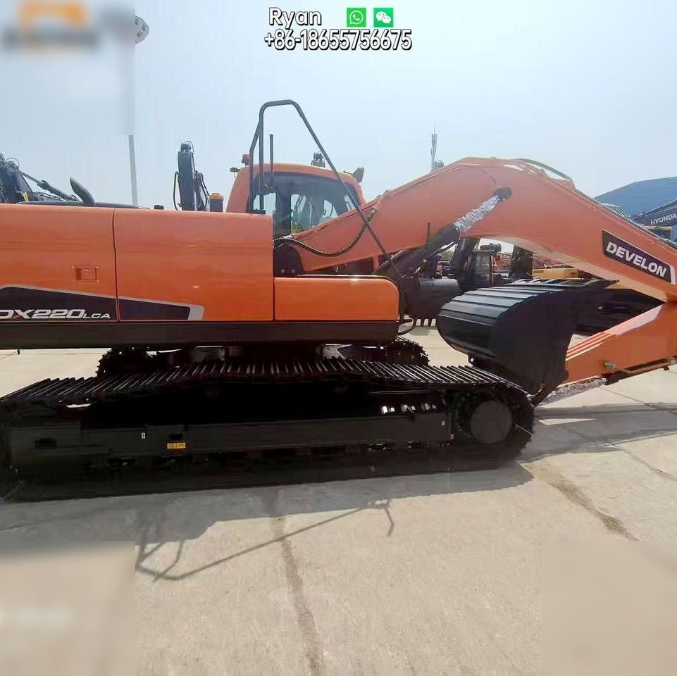 2025 Develon DX360LCA-7B Crawler Excavator