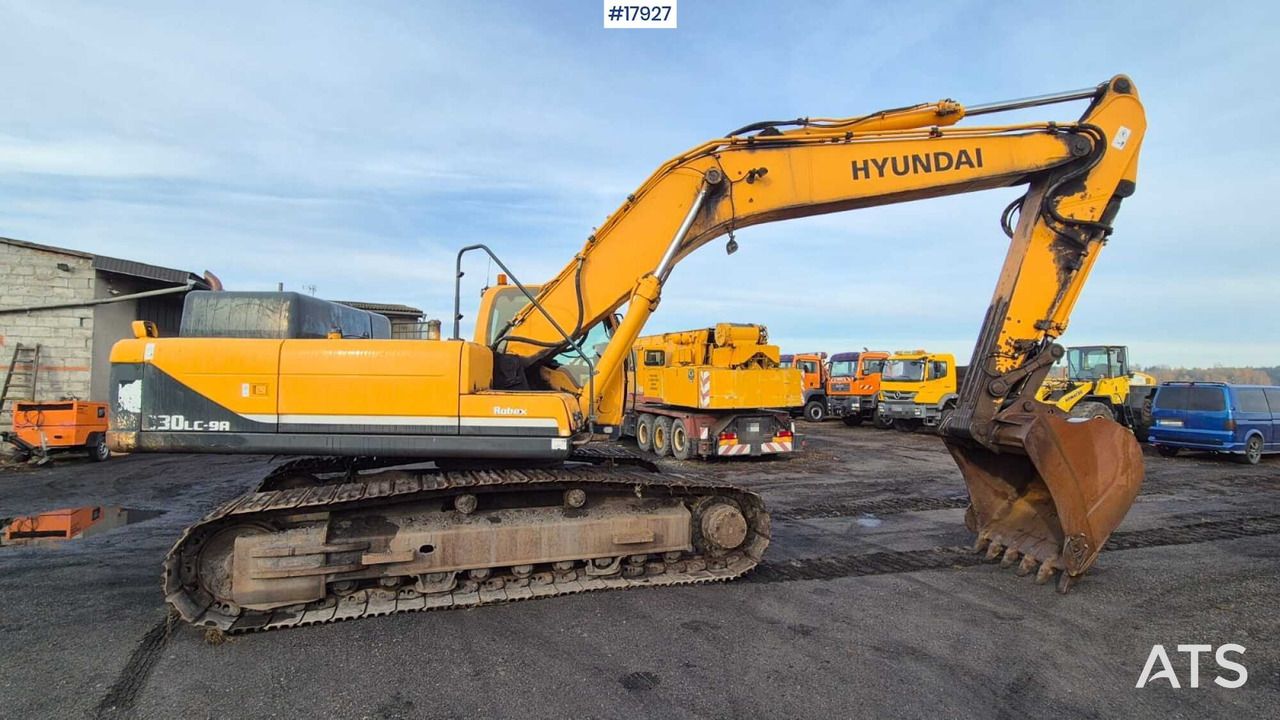 2015 Hyundai R330LC-9A Crawler Excavator