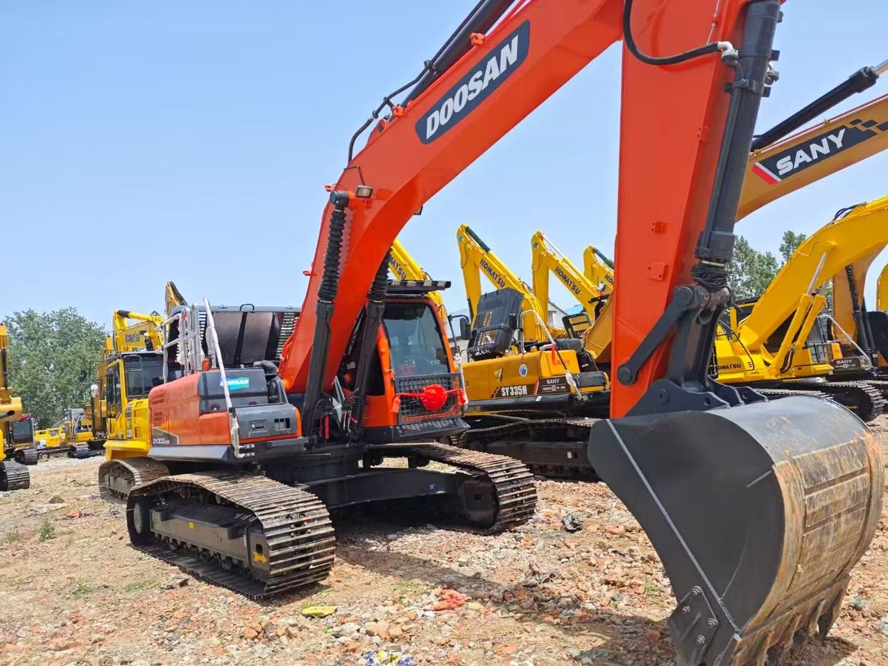 2020 Doosan DX300 Crawler Excavator