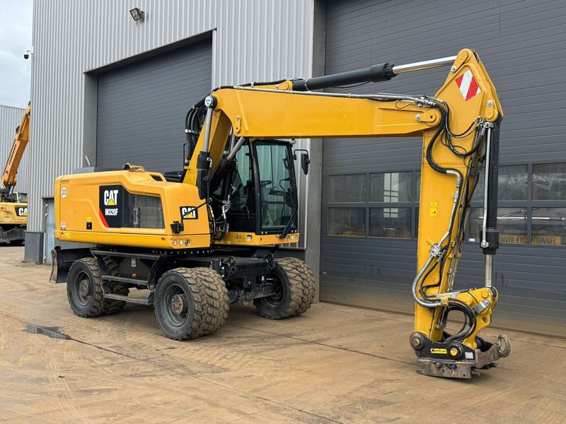 2017 Caterpillar M320F Wheel Excavator