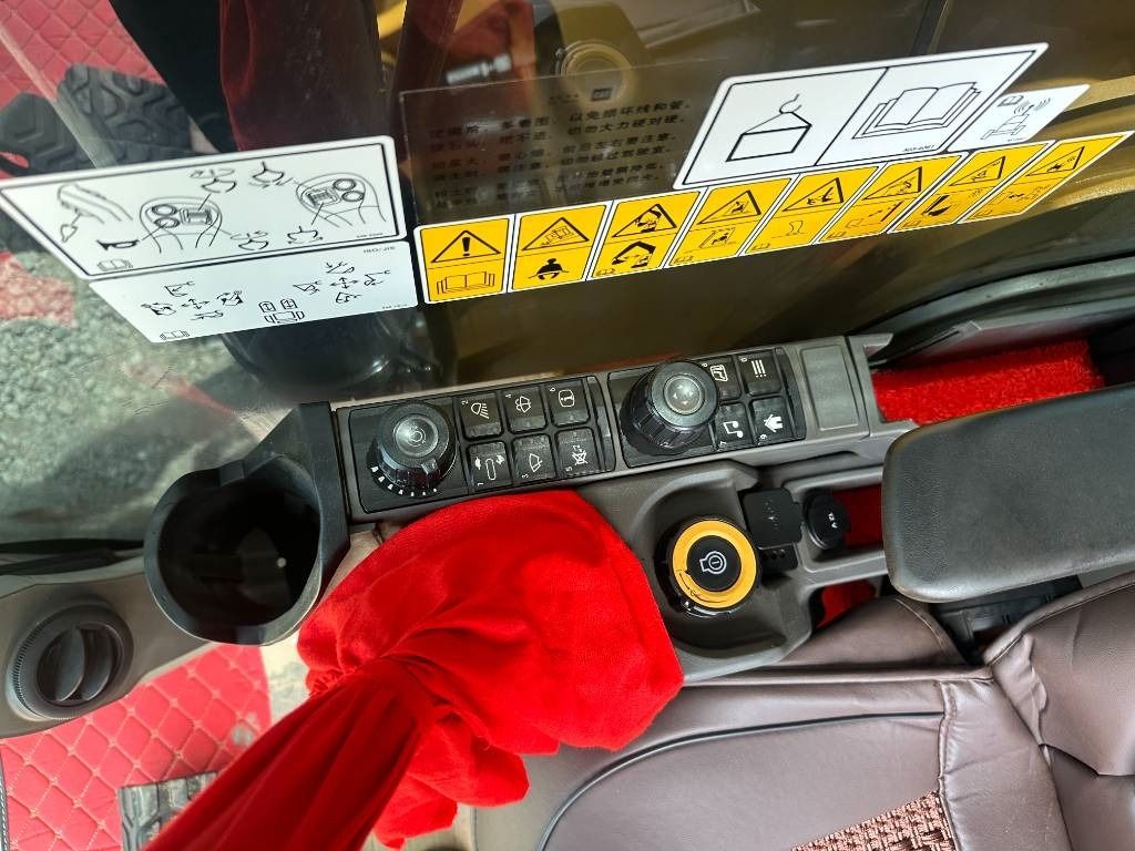 2025 Caterpillar 330 Crawler Excavator