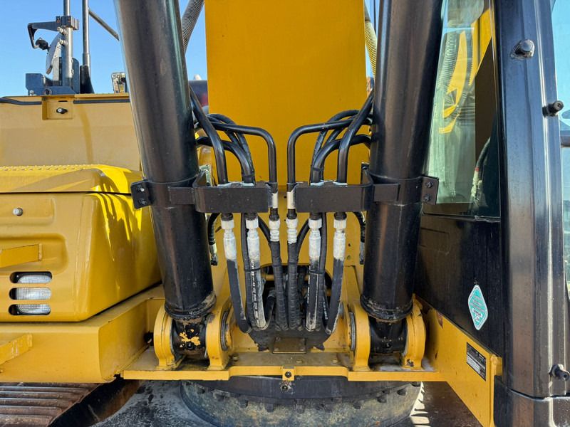 2019 Caterpillar 326FL Crawler Excavator