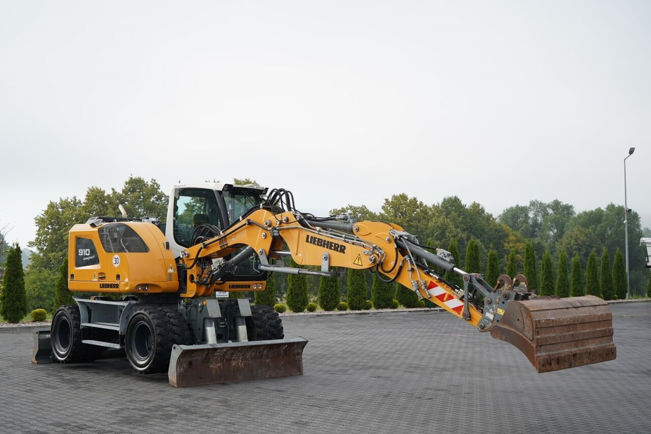2020 Liebherr 910 COMPACT LITRONIC Wheel Excavator