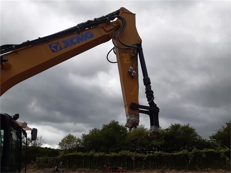 XCMG XE150E Crawler Excavator
