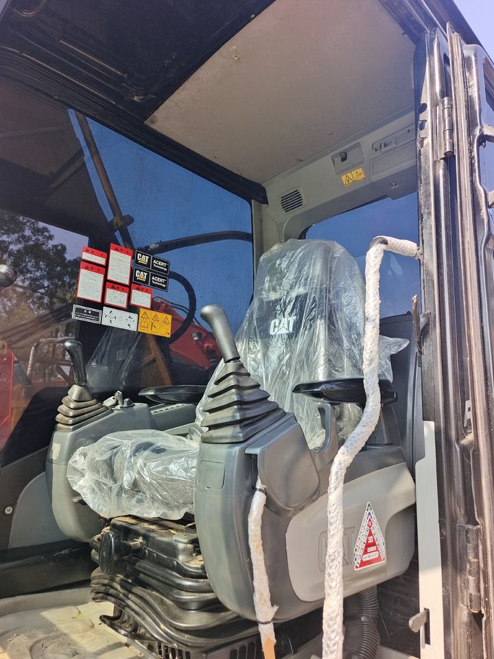 2024 Caterpillar 320D2 Crawler Excavator