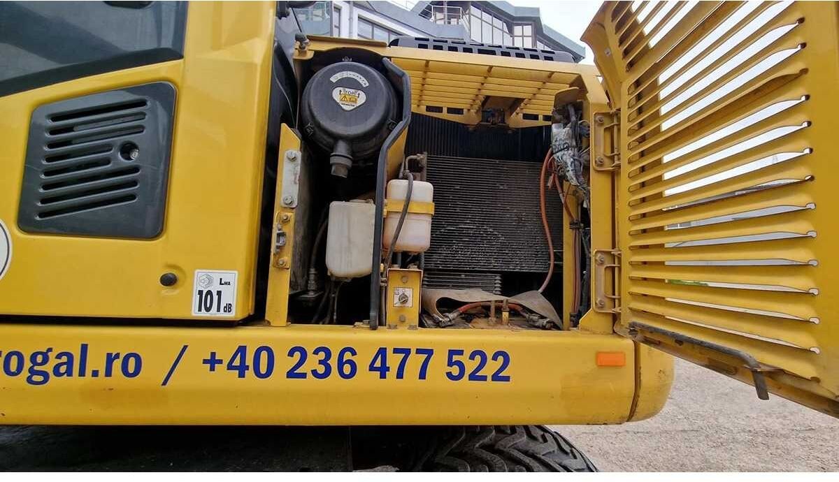 Komatsu PW148-8 Wheel Excavator