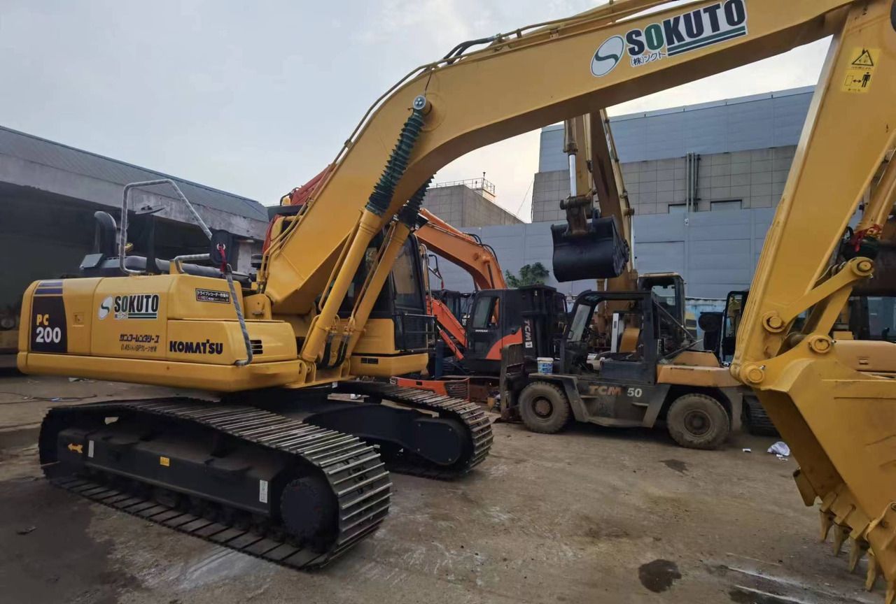 2023 Komatsu PC210 Crawler Excavator