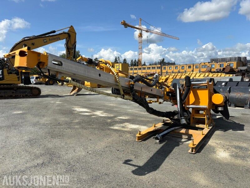 2018 Caterpillar 330F Crawler Excavator
