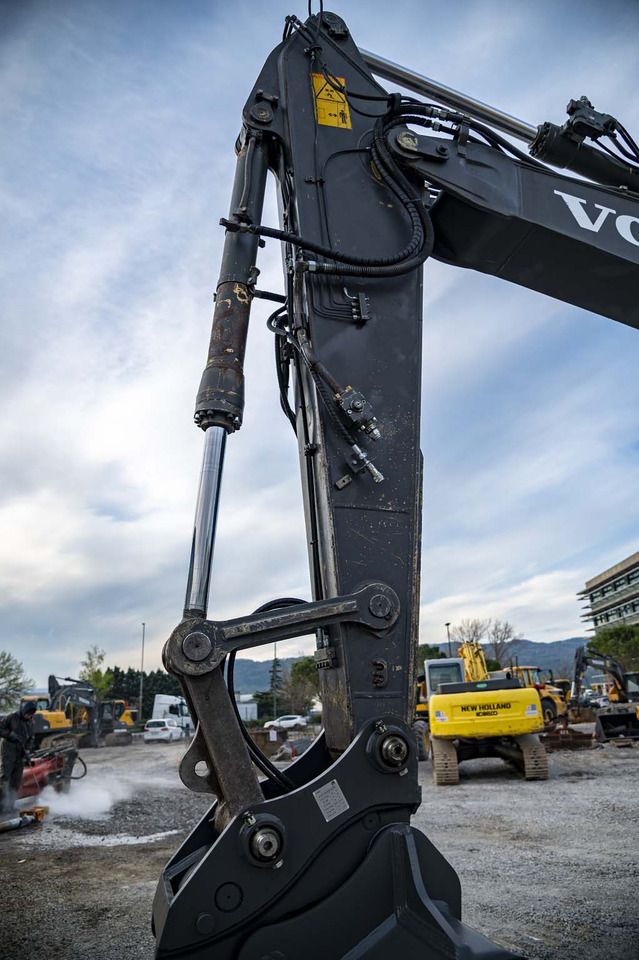 2009 Volvo EC210CNL Crawler Excavator