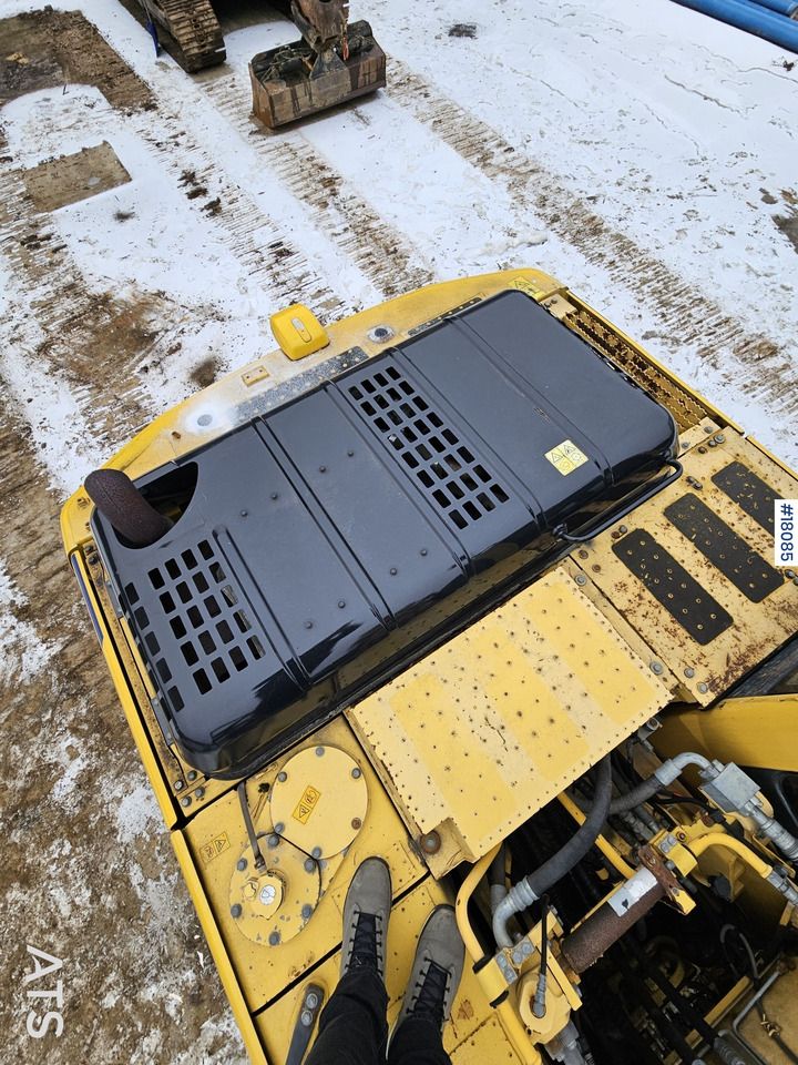 2011 Komatsu PC210LC-8 Crawler Excavator