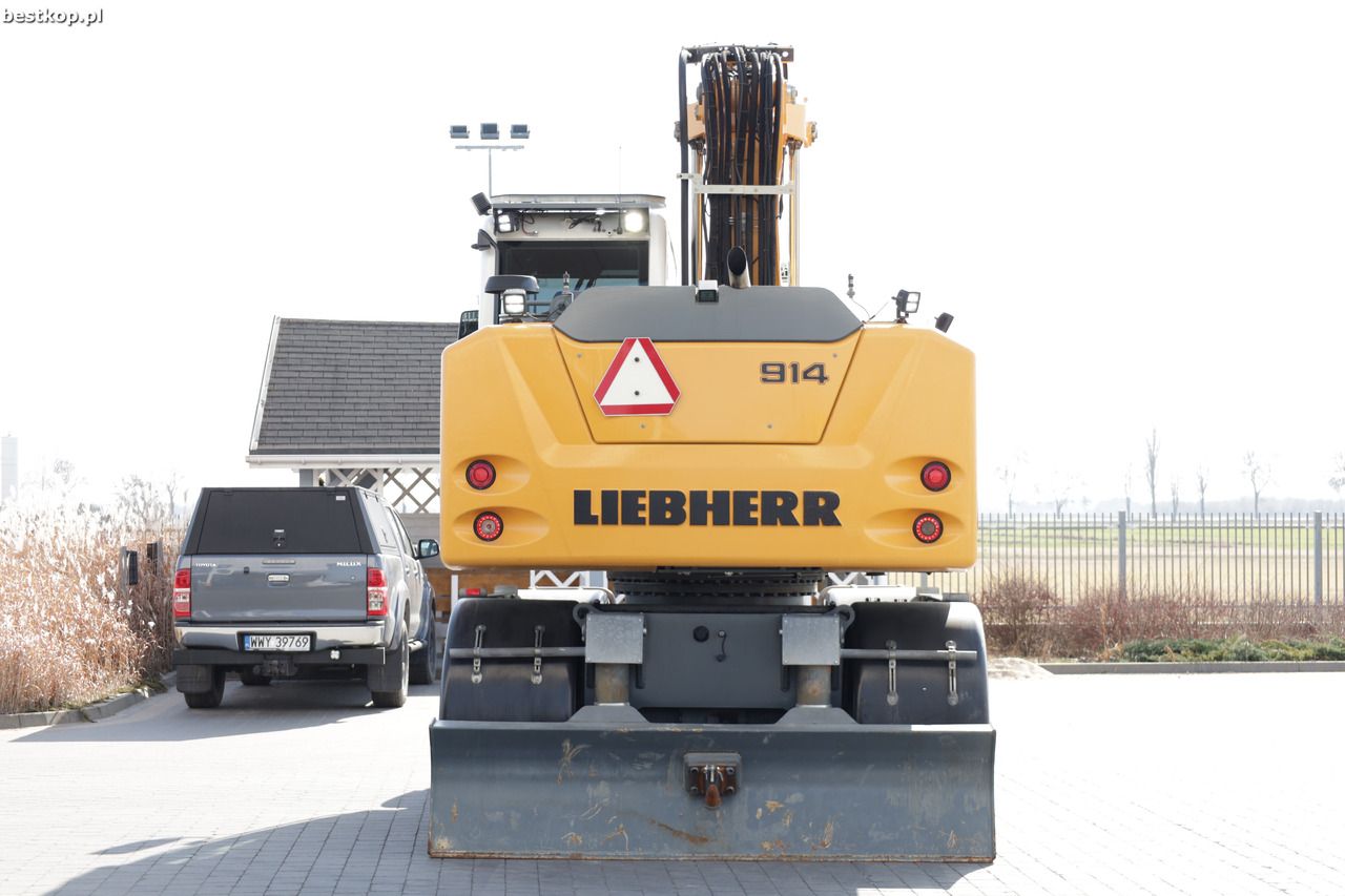2017 Liebherr A914 LITRONIC Wheel Excavator