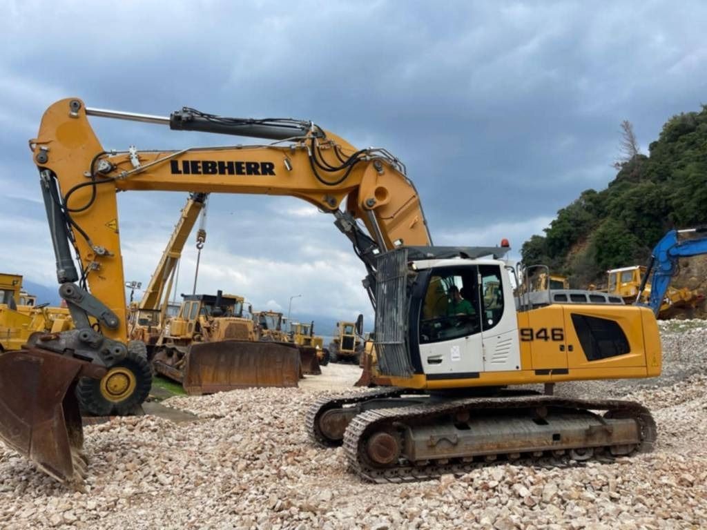 2014 Liebherr R946LC Crawler Excavator