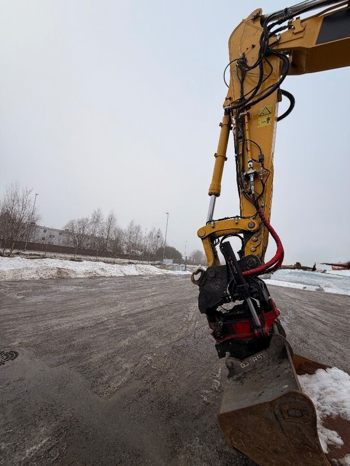 2023 Komatsu PC290LC-11 Crawler Excavator