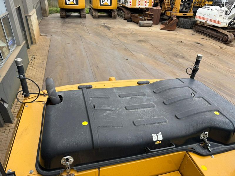 2014 Caterpillar 320EL Crawler Excavator