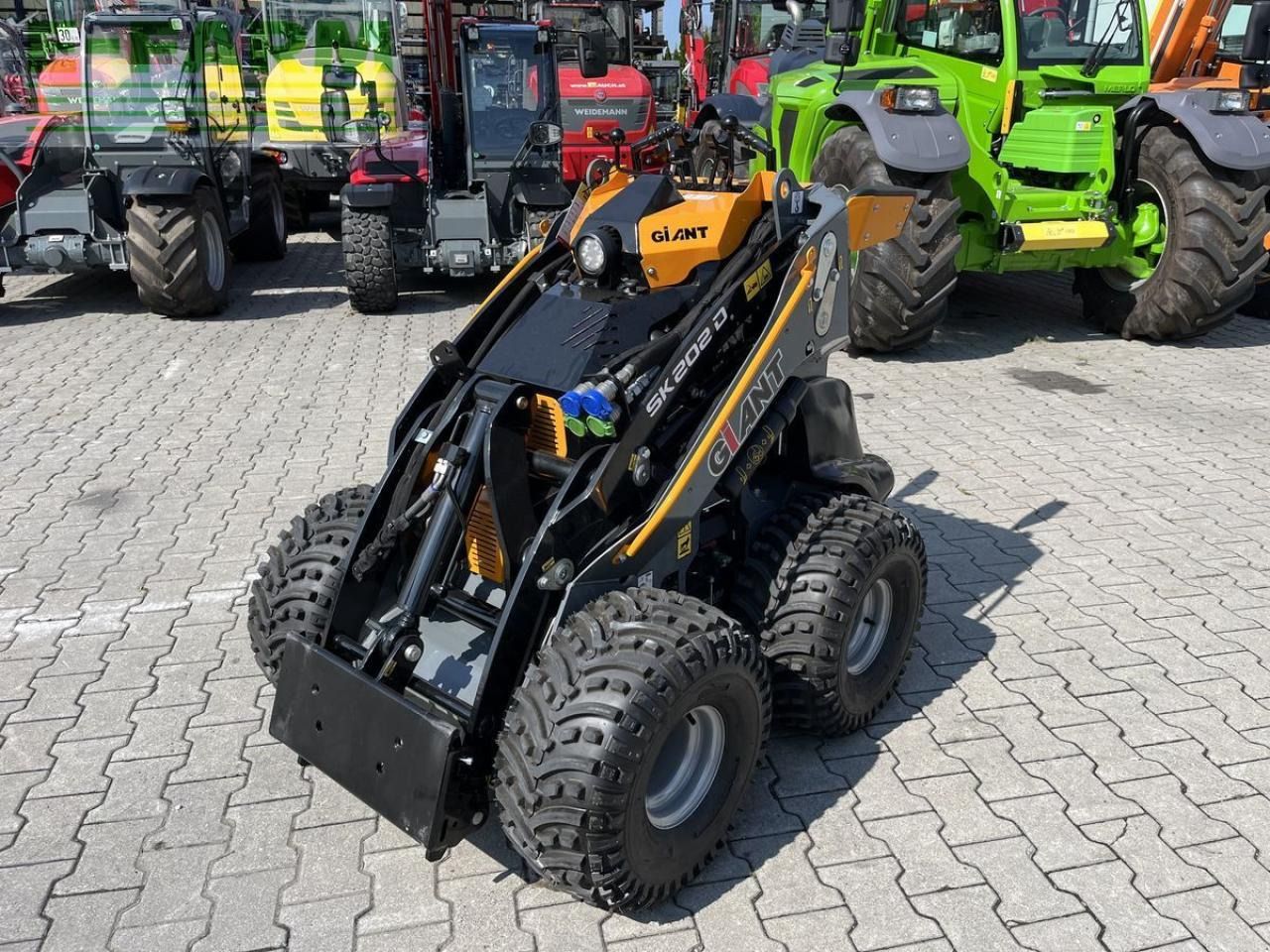 2023 Giant SK 202D Mini Excavator