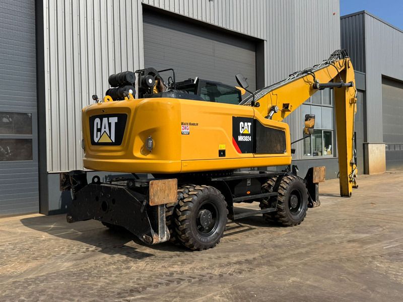 2019 Caterpillar MH3024 Material Handler