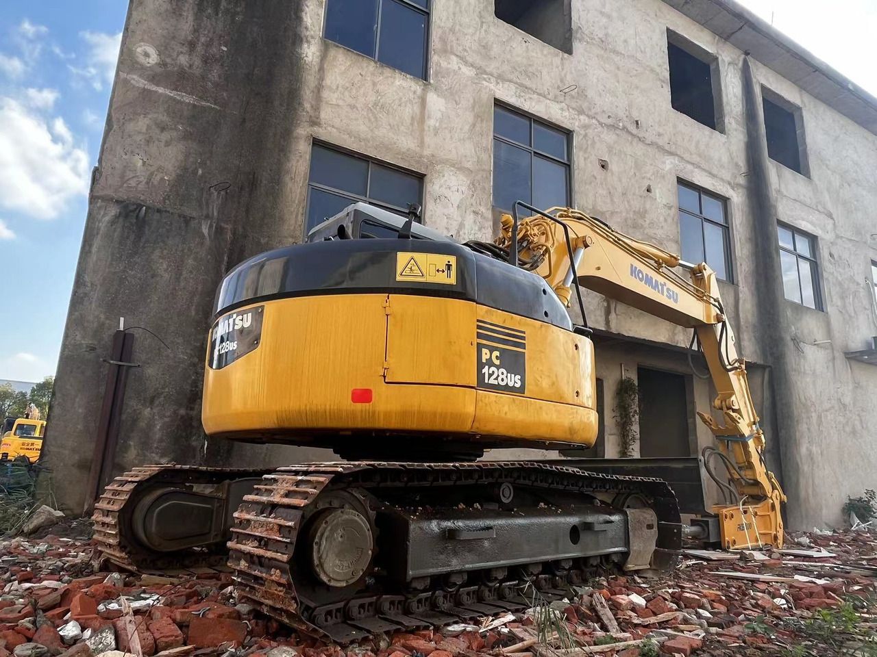 Komatsu PC128US