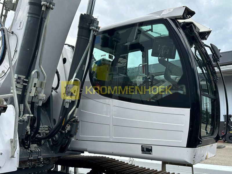 2018 Liebherr R946LC