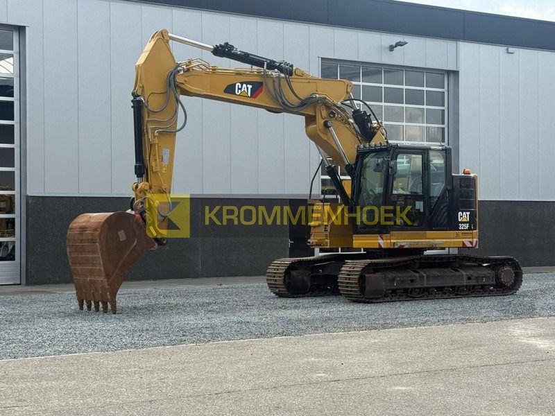 2017 Caterpillar 325FL Crawler Excavator